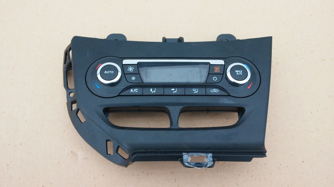 FORD FOCUS MK3 PANEL KLIMATYZACJI BM5T 18C612 CJ 6060692505