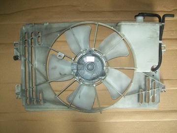 TOYOTA COROLLA E12 02-06 VVTI вентилятор радіатора