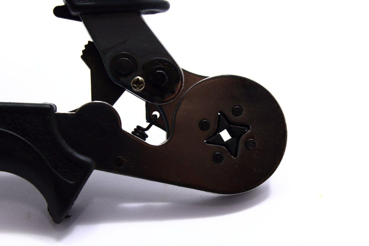 

Zaciskarka Tulejek Zakończeń TL-864 0.25-6mm2