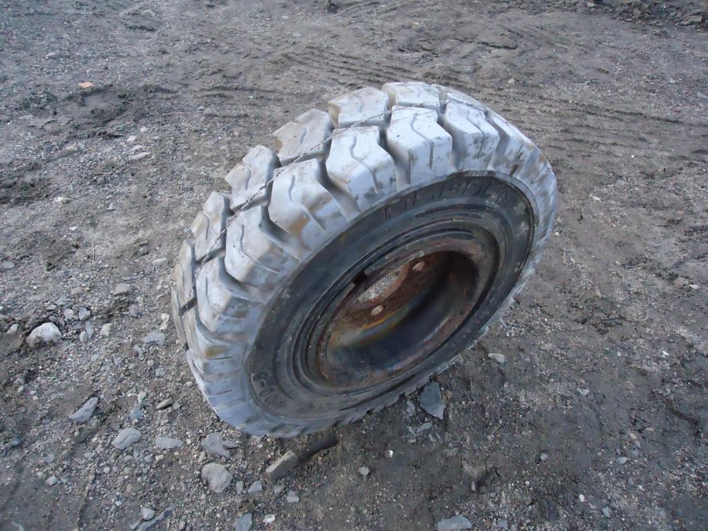 КОЛЕСО ШИНИ 4.00-8 R ВІЗОК ОБОДА ГВАРДІЇ ПОВНИЙ BDB