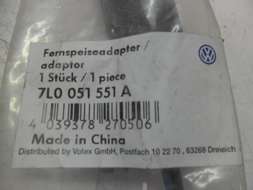 VOLKSWAGEN ADAPTER RADIOODBIORNIKA 7L0051551A NOWY Producent części OEM