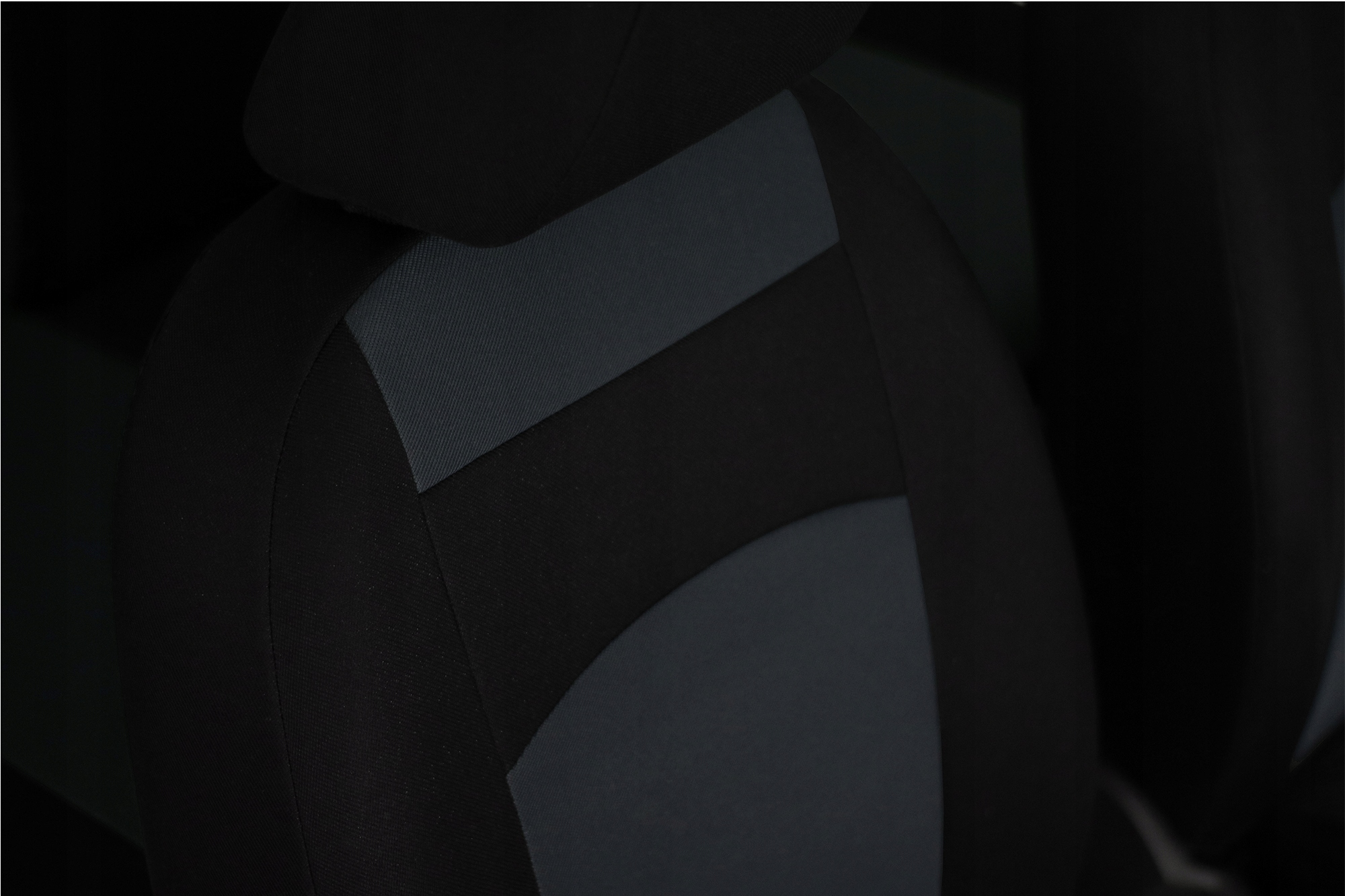 VW GOLF III 3 IV 4 5V POLO BORA POKROWCE NA FOTELE Typ pokrowiec