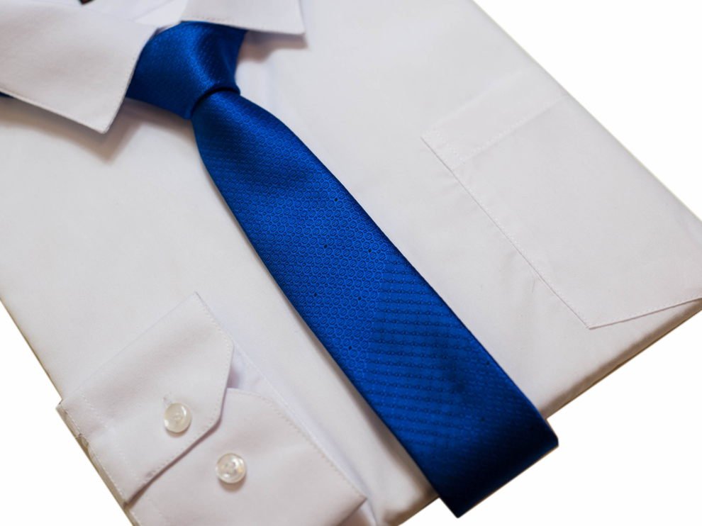 

Elegancki śledzik chabrowy delikatny wzorek modny