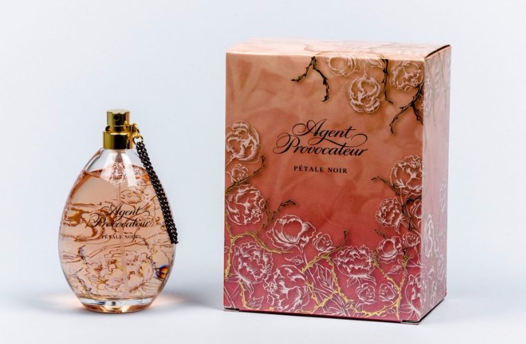 Petale Noir w.perfumowana