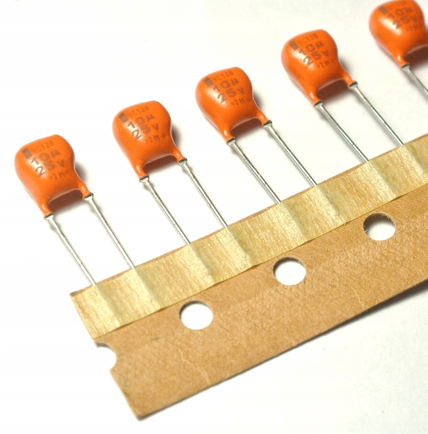 

10uF 25V Aluminum 20 000h @ 125'C [1szt] #A273