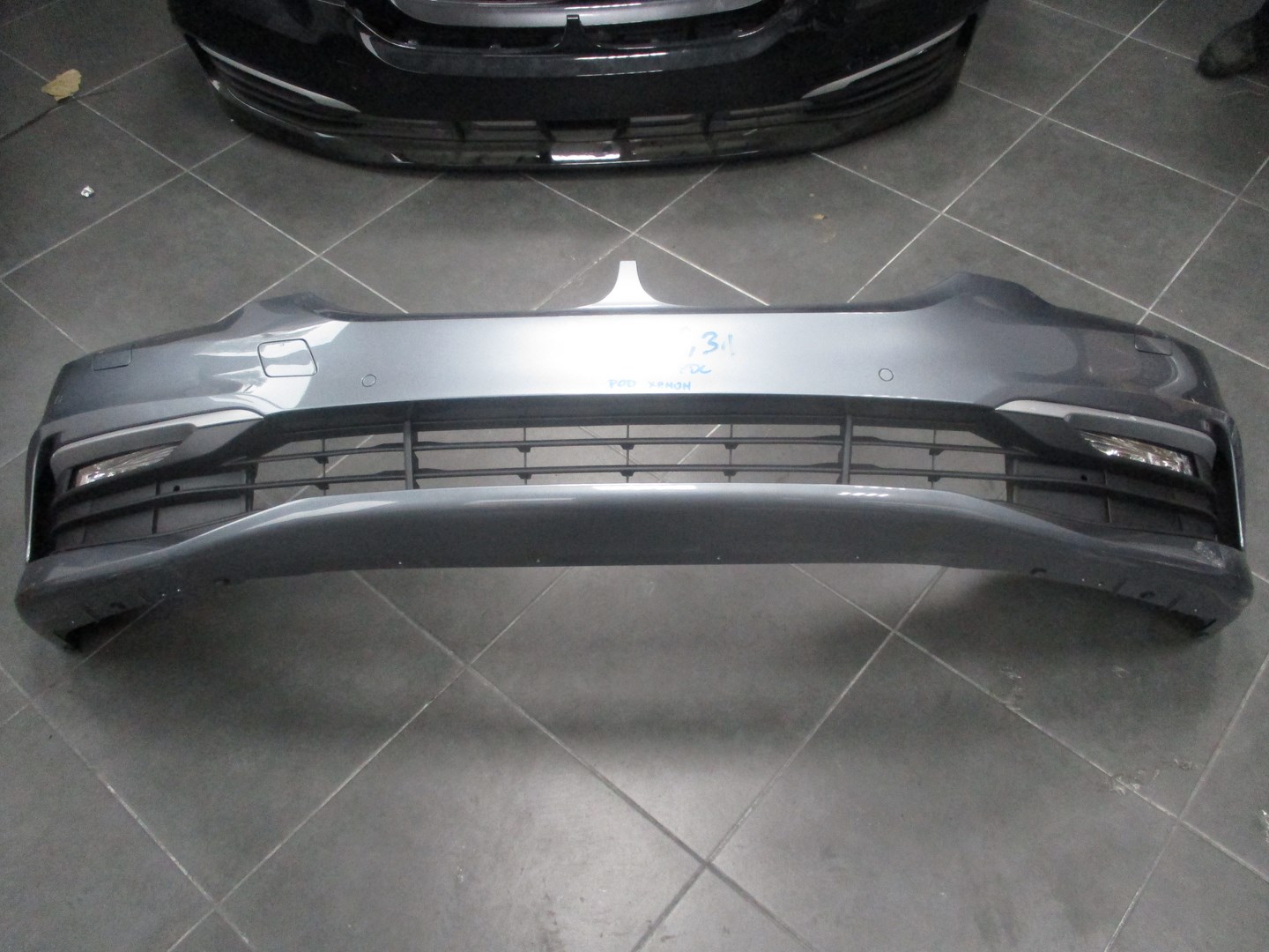 FRONTSTOSSSTANGE BMW G30 G31 6XPDC UNTER XENON