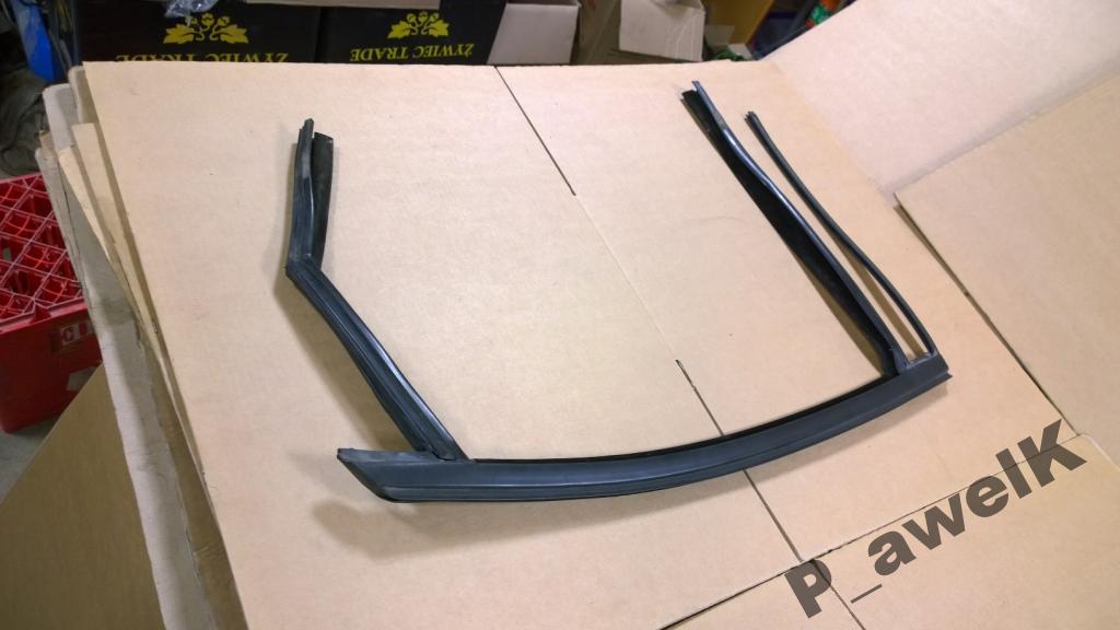 USZCZELKI USZCZELKA RANTU DRZWI FORD MONDEO MK4 KOMBI LEWY TYŁ 2007-2014 Producent części Ford OE