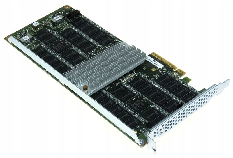 Mezipaměť NetApp X1972A-R5 1TB PCIe 111-00709+E1