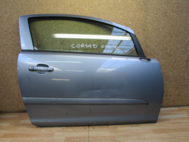 ДВЕРИ ПРАВЕd ЦЕЛИ OPEL CORSA D 07r