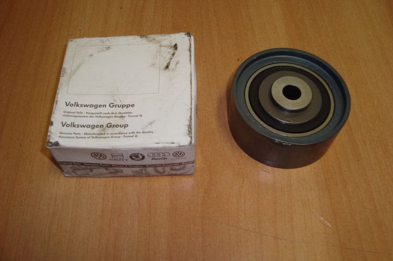 03G109244A - Новый оригинальный натяжной ролик ремня ГРМ AUDI A3