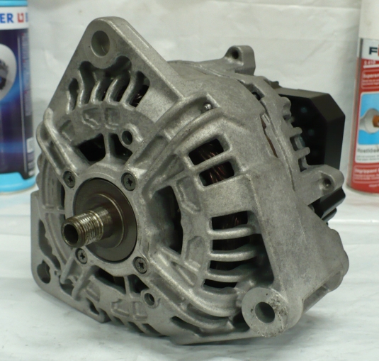 Alternator Mercedes Atego Actros A0131547902 foto 1