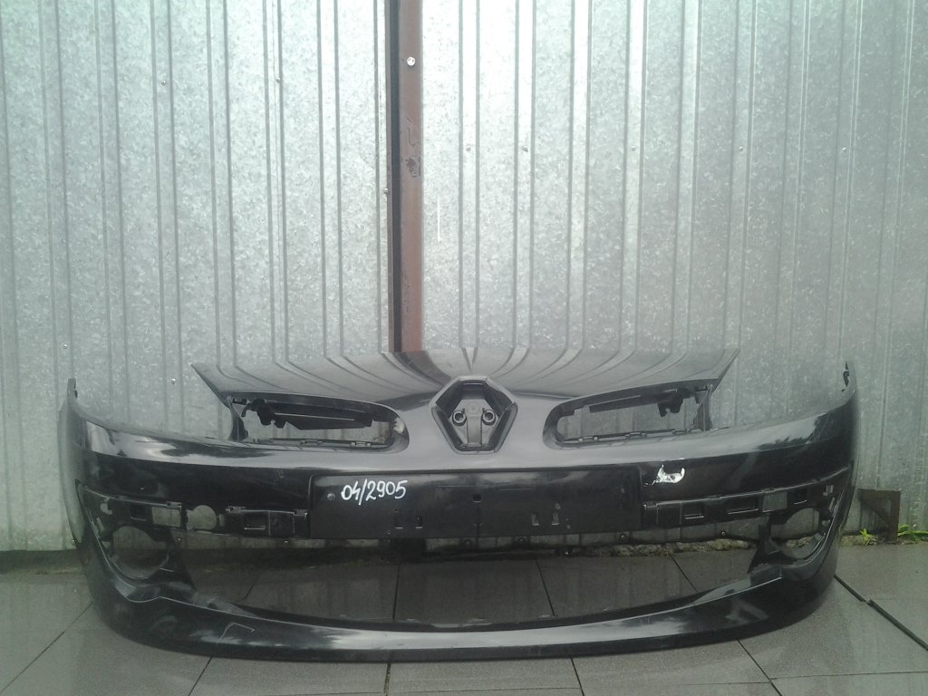 renault CLIO 3 III бампер передний 2005-2009