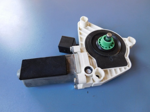 Mercedes SL 231 silnik podnosnik szyby prawy drzwi Parts manufacturer Mercedes Benz original OE