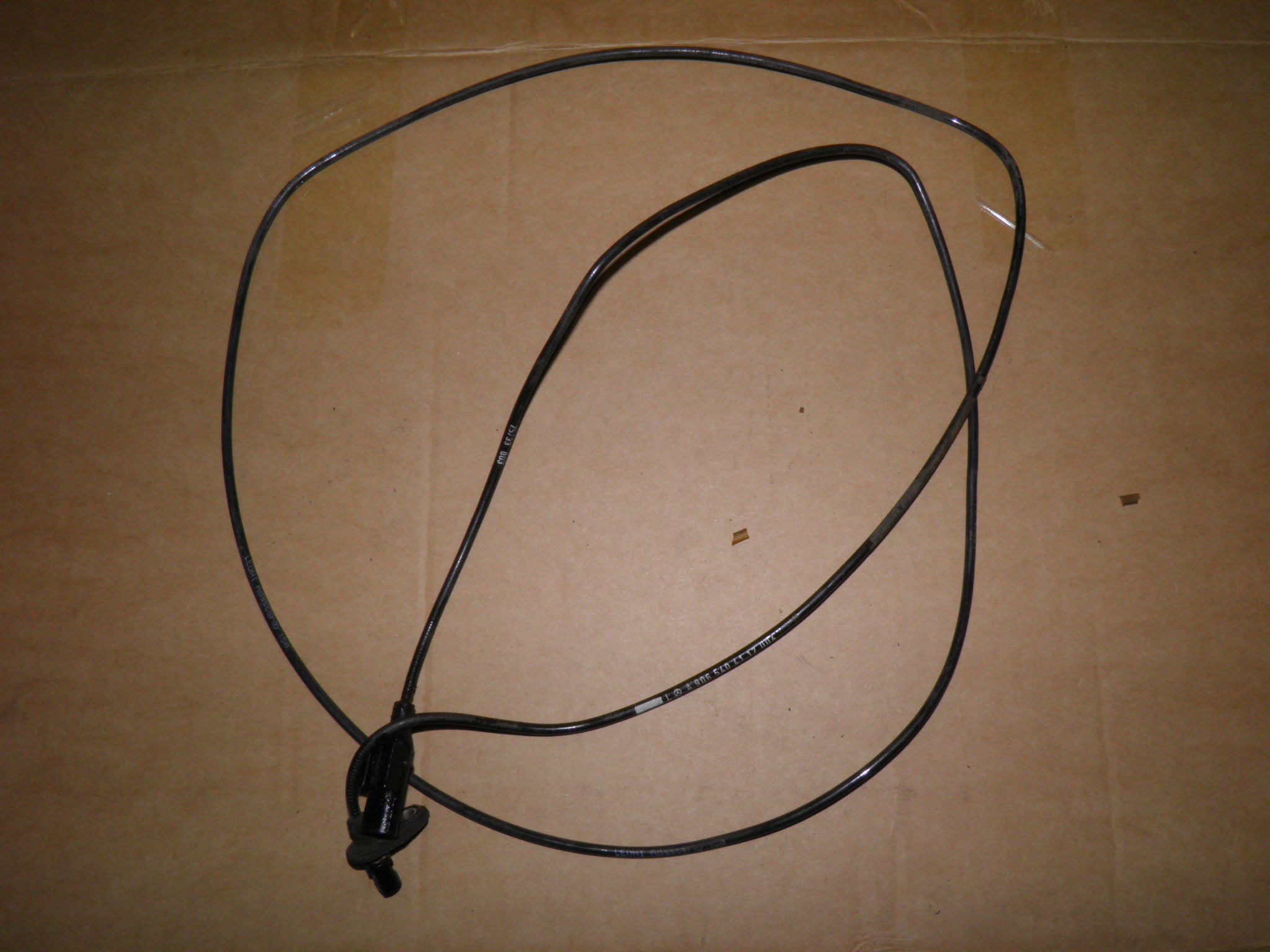 SPRINTER 906 CRAFTER датчик ABS задний L A9065404117