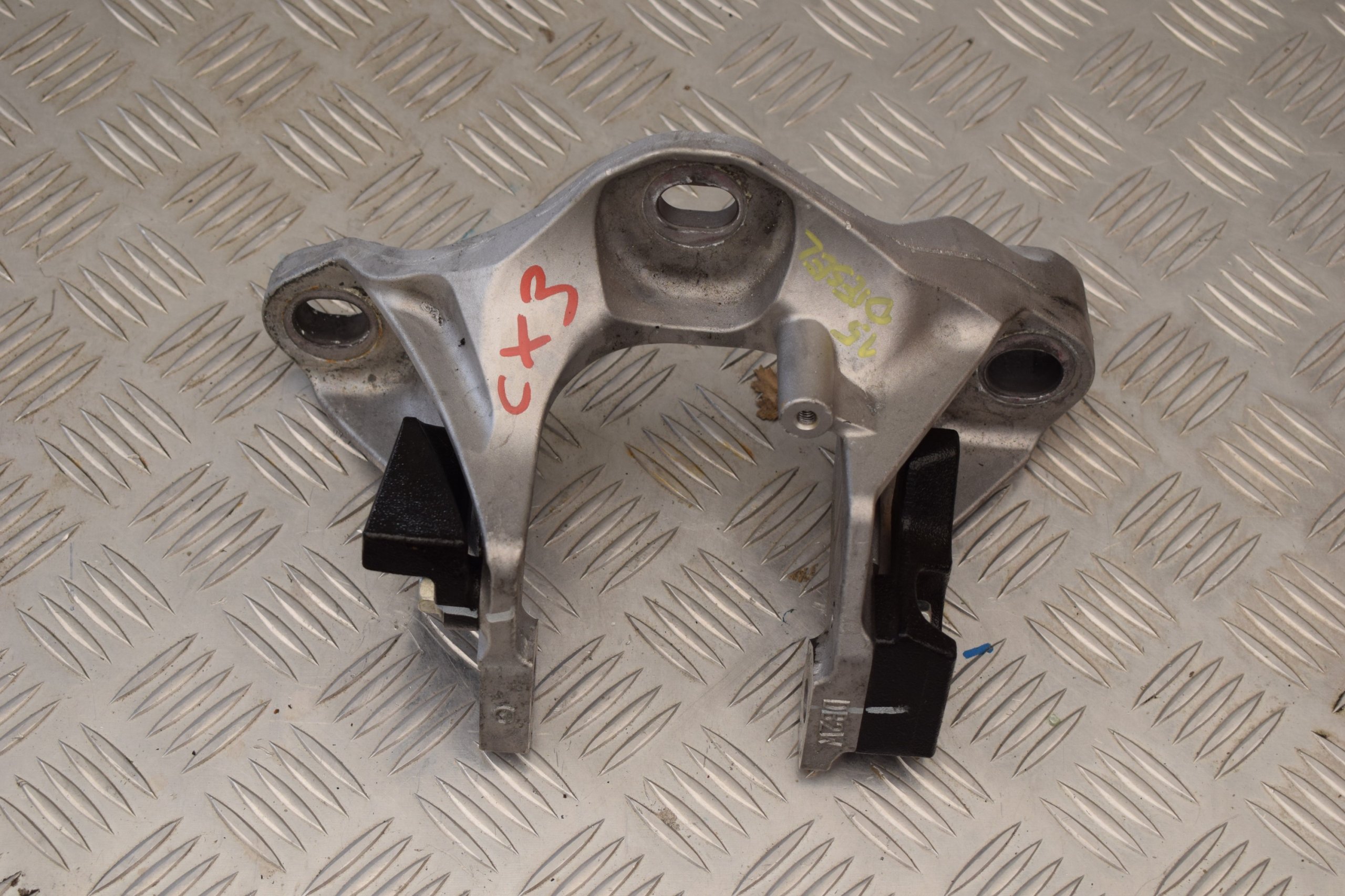 support étrier moteur MAZDA CX3 CX-3 2016