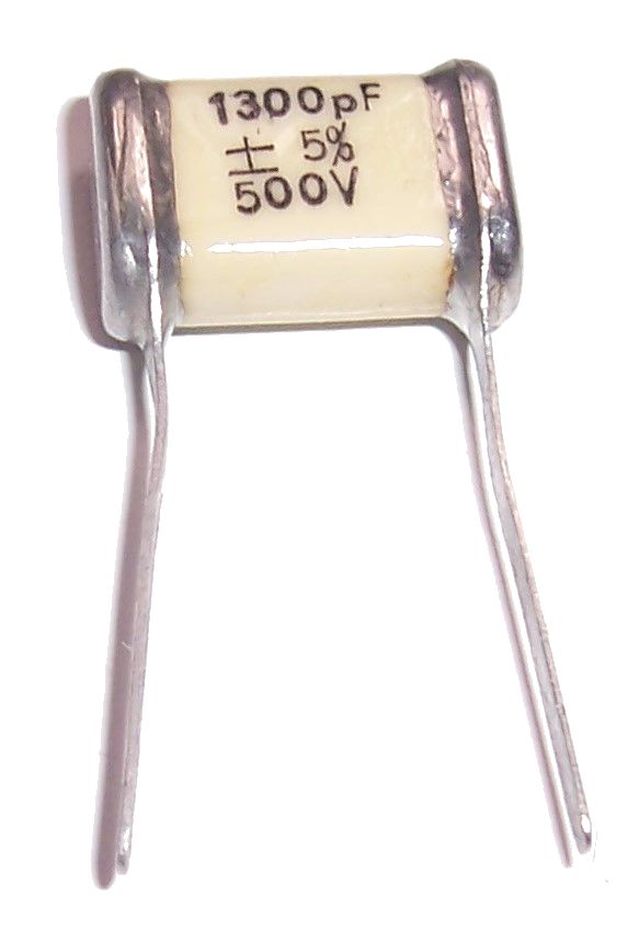 

Kondensator Mikowy SG-3S _ 1,3nF 500V Silver Mica