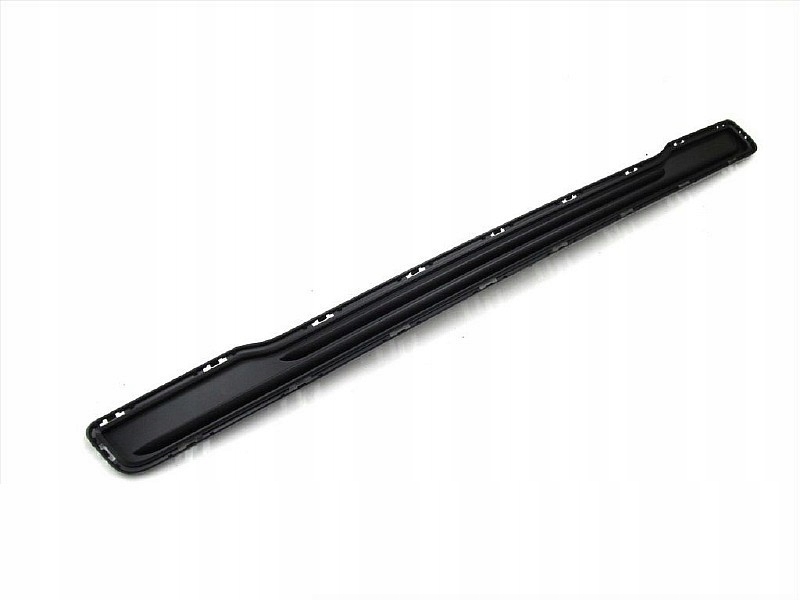 68207015AA - МОЛДИНГ РЕШЕТКА БАМПЕР ЗАМЕНИТЬ DODGE RAM SPORT 2013-