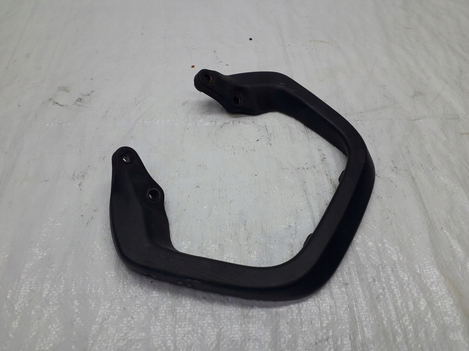 TRIUMPH SPRINT 1050 05-РУЧКА ПАССАЖИРСКАЯ РУЧКА