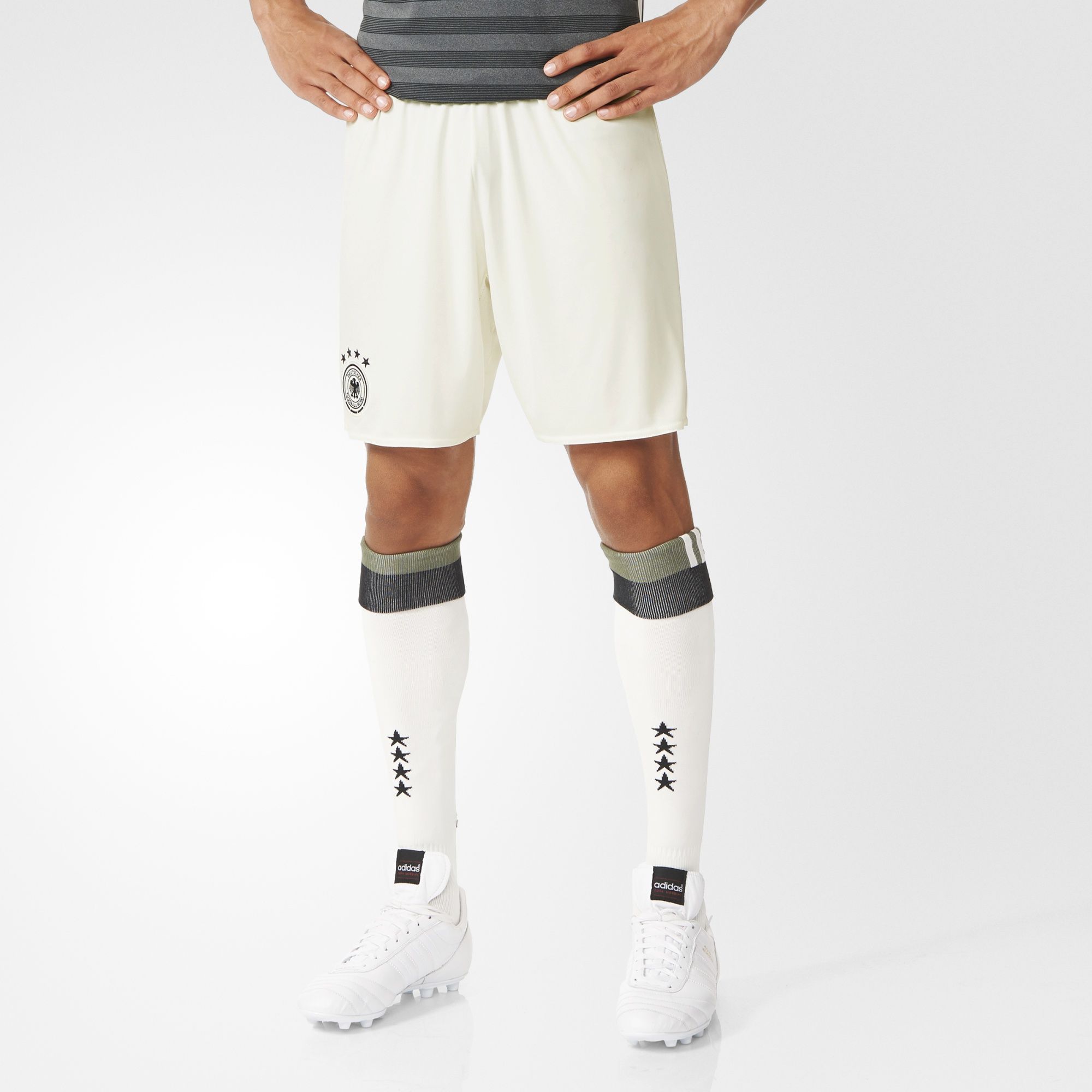 Spodenki dziecięce adidas DFB Away Niemcy r 164 Marka adidas