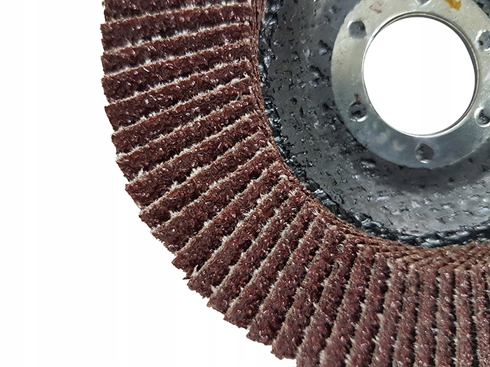 TARCZA LISTKOWA Z PAPIEREM ŚCIERNYM LAMELKA 125 mm P36 MAR-POL Marka Mar-pol