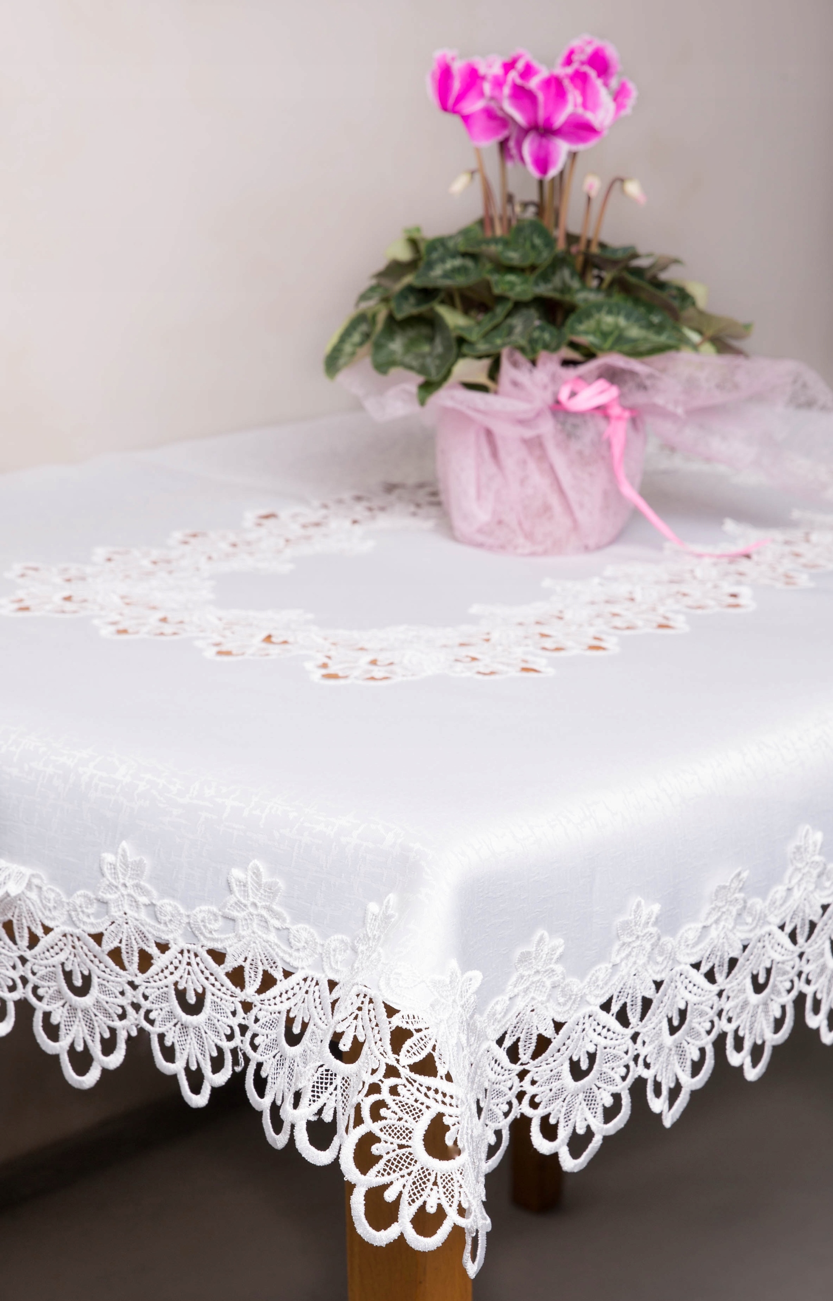 OBRUS GIPIURA PROSTOKĄT 80X140 PLAMOODPORNY BIAŁY