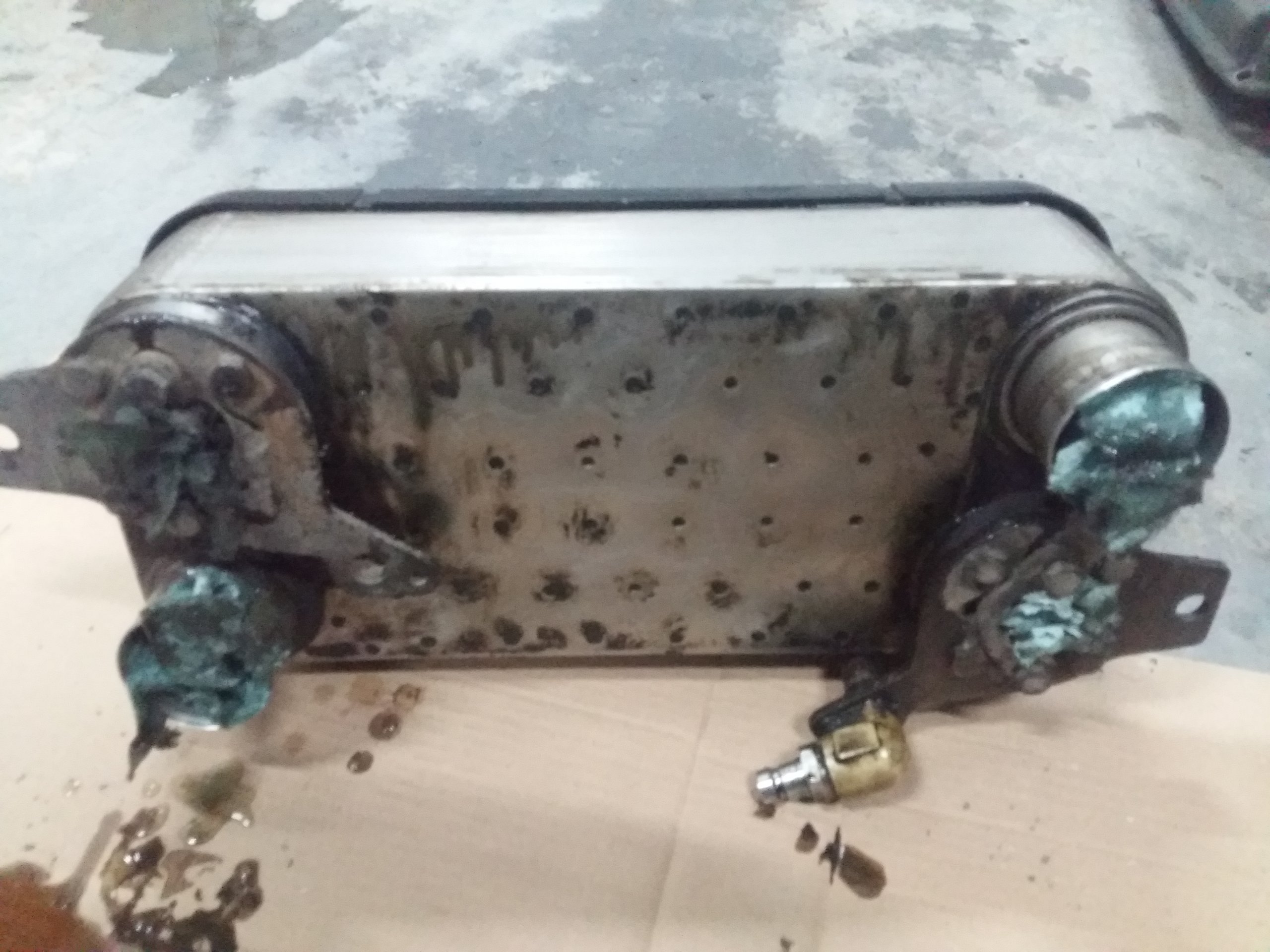 SCANIA CHLODNICA OLEJU RETARDERA Producent części Scania OE