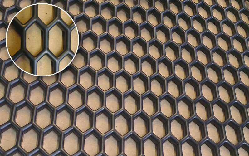 SIATKA TUNINGOWA ABS PLASTER MIODU 140x39 5 Manufacturer Carbonplast