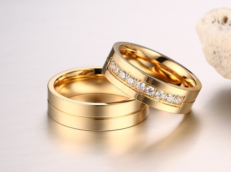 Обручальные кольца золотые
