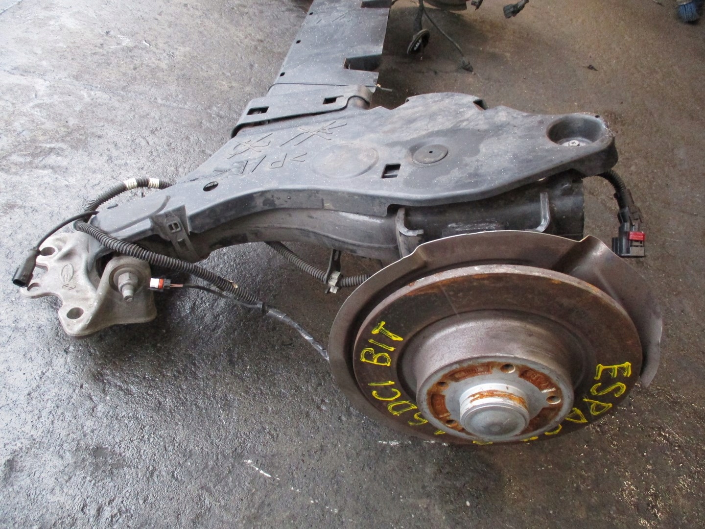 OŚ BELKA TYLNA RENAULT ESPACE 5 V 1,6DCI Typ samochodu Samochody osobowe