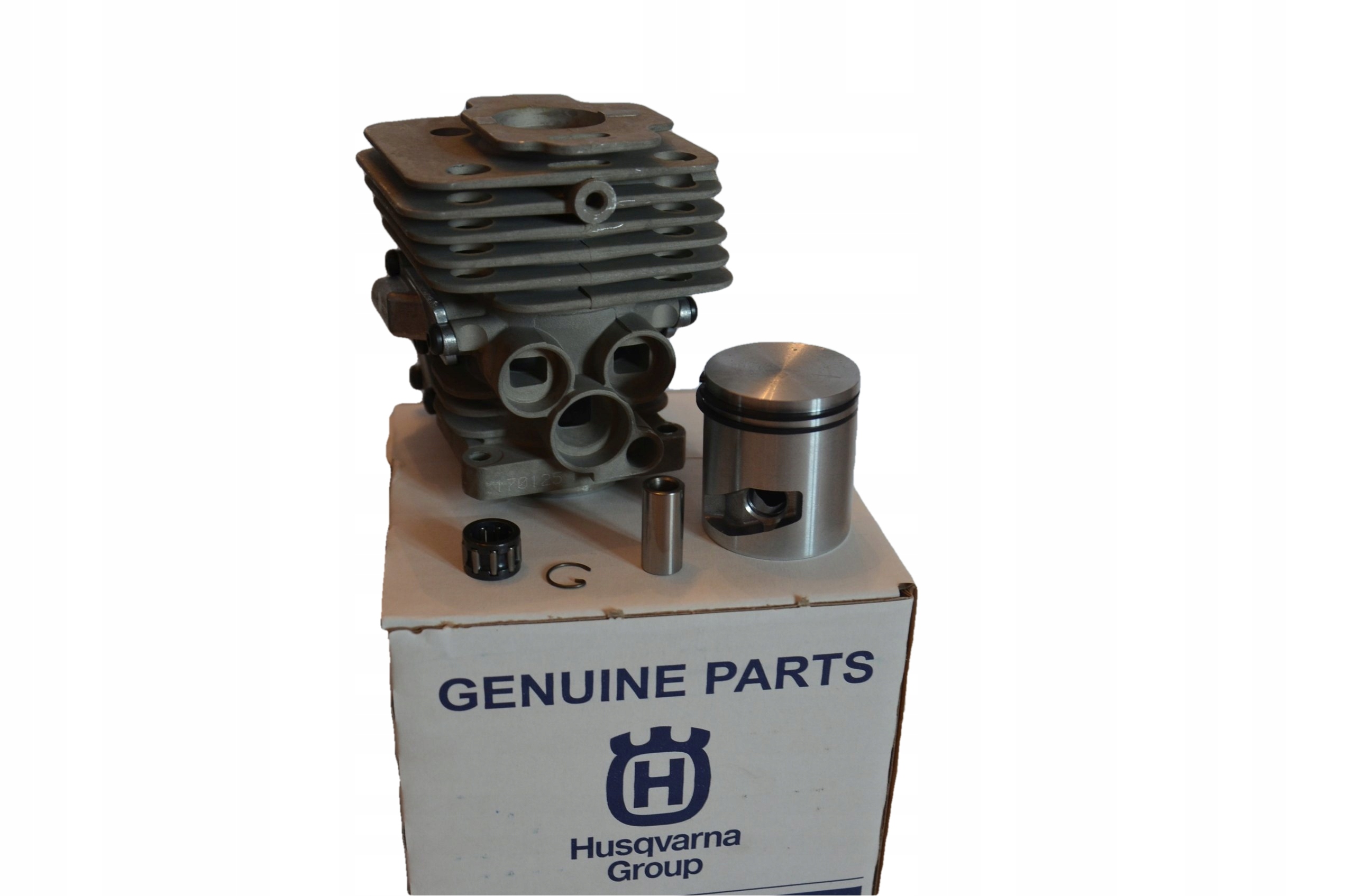 

Cylinder kompletny Husqvarna 333 R