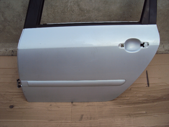 DRZWI LEWE TYLNE PEUGEOT 307 KOMBI Strona zabudowy tył - lewa