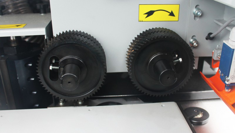 STRUGARKA CZTEROSTRONNA LISTWIARKA Z GŁOWICAMI Kod producenta VS20N1