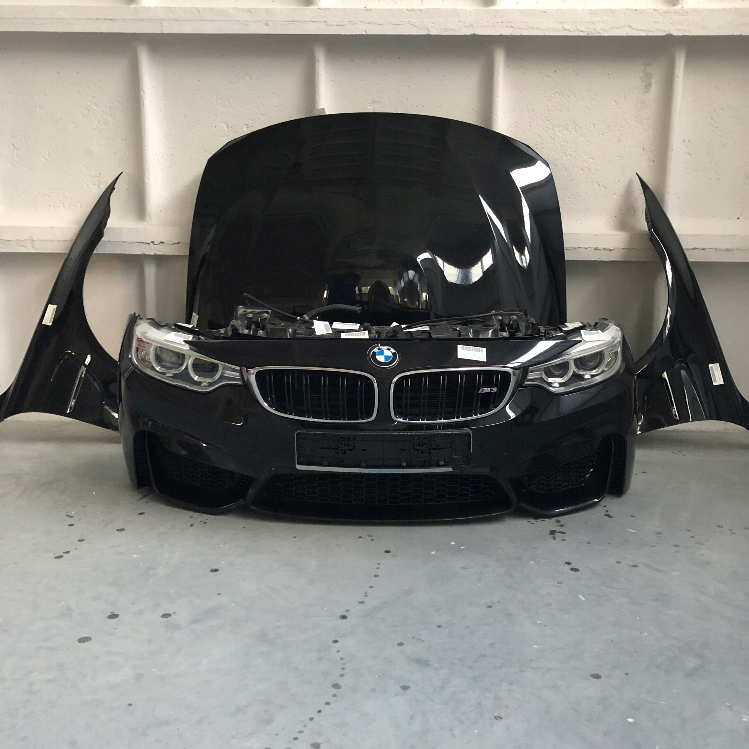 BMW M3 F80 - BMW M4 F82 F83 Капот Бампер Крило Передня панель Перед Радіатор - 475