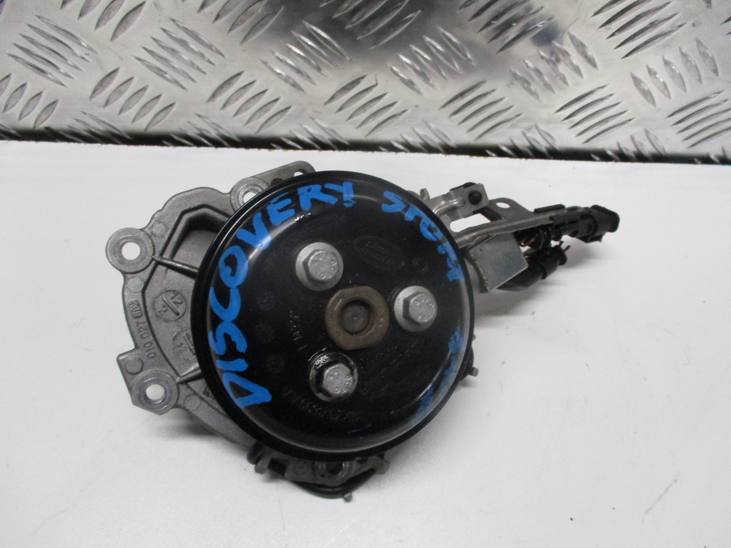 POMPA WODY LAND ROVER DISCOVERY SPORT 2 0D