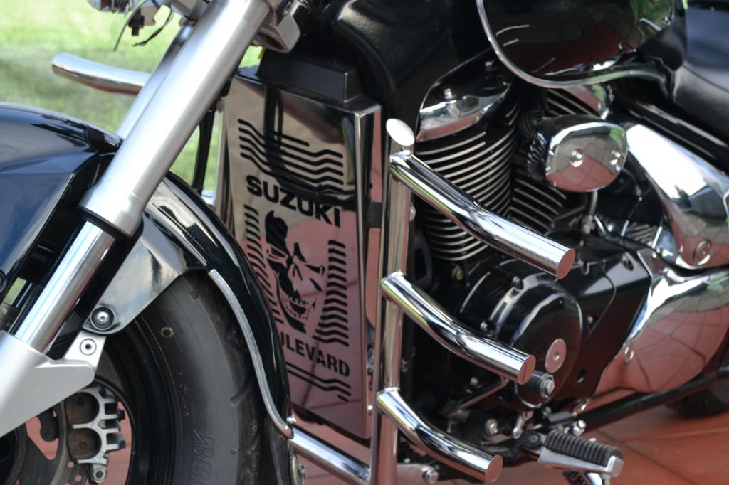 OSŁONA CHŁODNICY SUZUKI BOULEVARD M 800 CZASZKA EAN (GTIN) 7416156453165