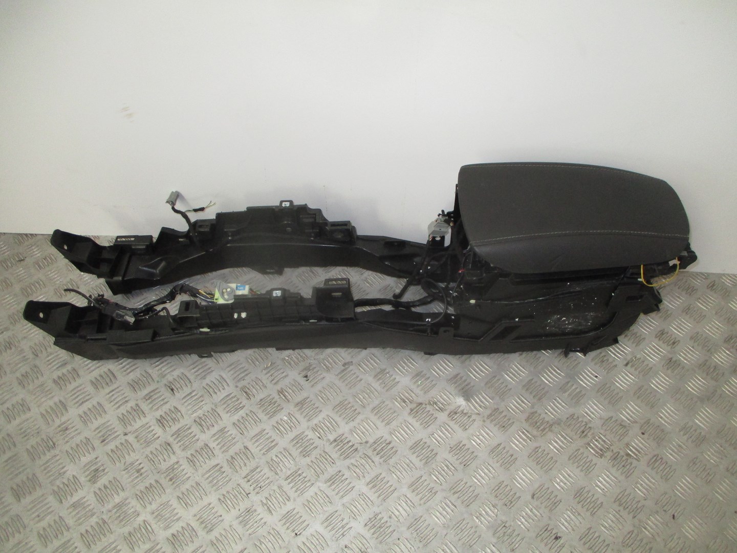 armlehne FORD MONDEO MK5 KOMBI