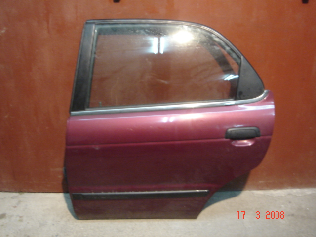 SUZUKI BALENO 4D SEDAN 94-02 DRZWI LEWE TYLNE