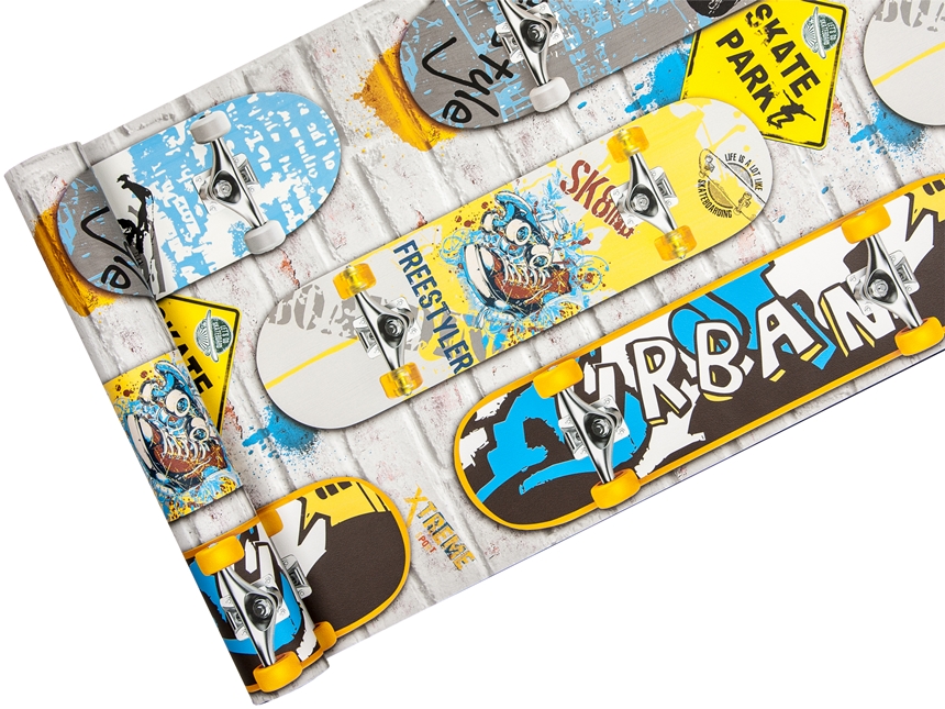 

Tapeta młodzieżowa Deskorolki na Ceglanej Ścianie