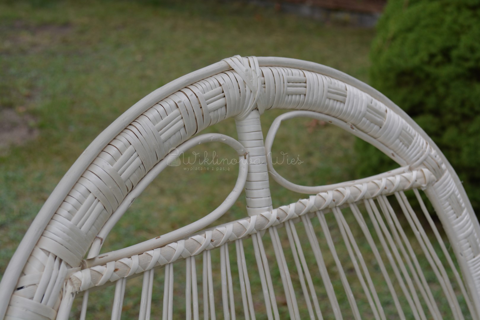 FOTEL BUJANY WIKLINOWY LORD BIAŁY + PODUSZKA Kod producenta 1