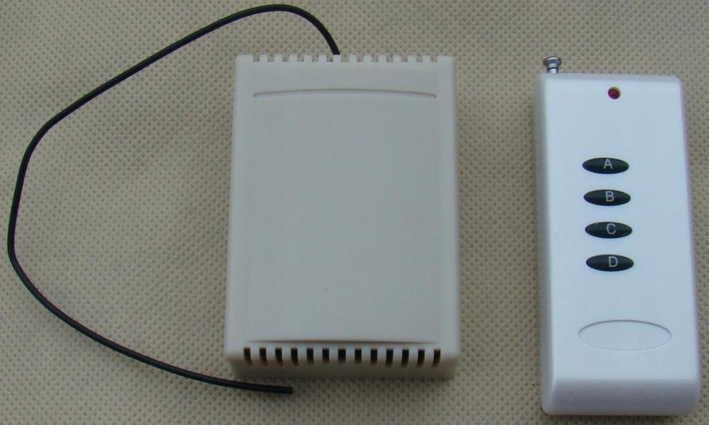 ZDALNE STEROWANIE 4 KANALOWE + PILOT = DUZY ZASIEG Kod producenta ZDALNE STEROWANIE 4 KANALOWE 12V duzy z.