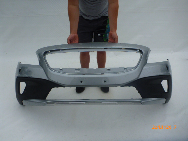 VOLVO XC40 CROSS COUNTRY 12-> bumper front