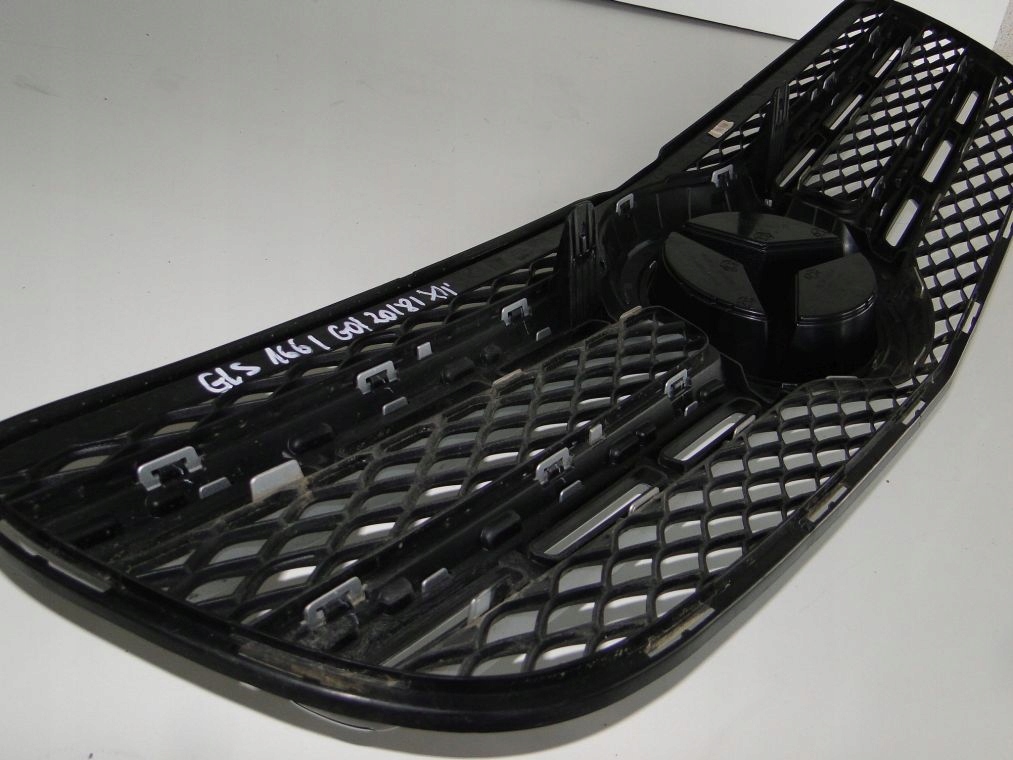MERCEDES GLS X166 166 GRILL ATRAPA BEZ KAMERY Numer katalogowy oryginału A1668880460