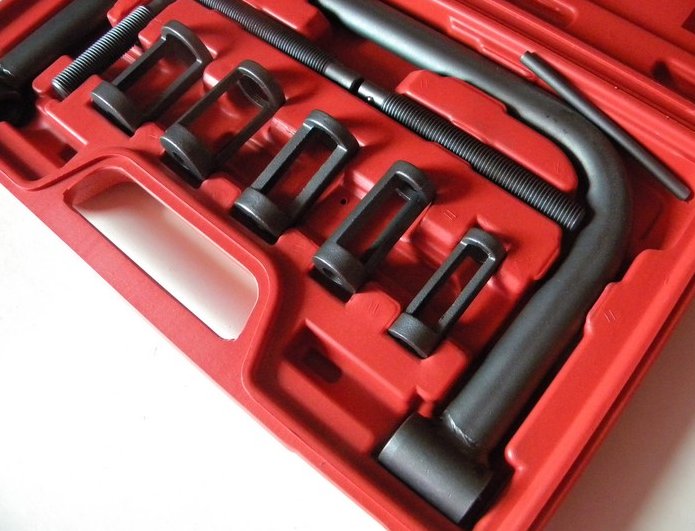 ZESTAW DO DEMONTAŻU ZAWORÓW ŚCIĄGACZ GŁOWICY 10EL Kod producenta FT2574