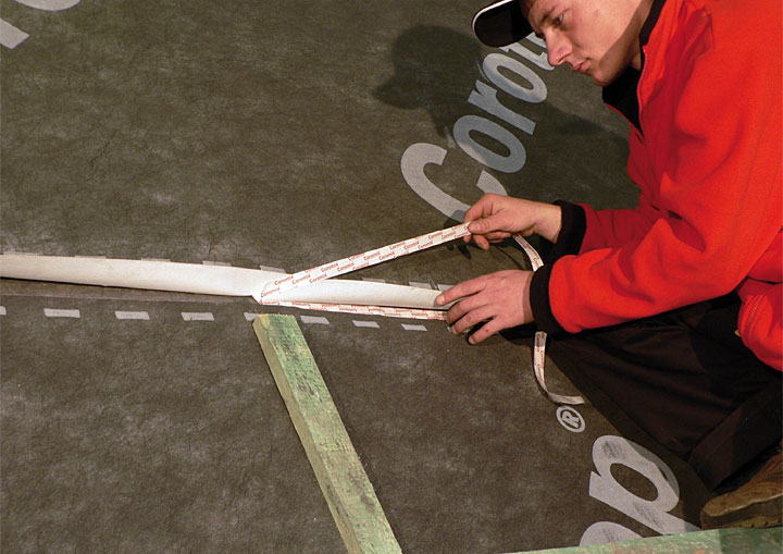 COROMIX TAŚMA DWUSTRONNA DO ŁĄCZENIA MEMBRAN I FOLII 20MM X 50MB Marka Corotop