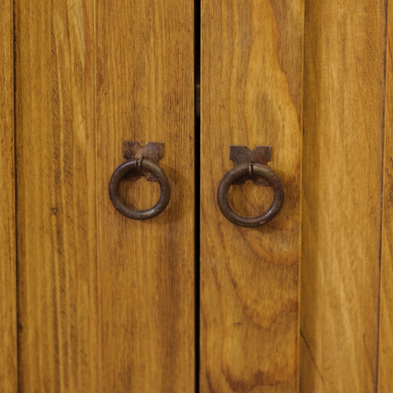 Kredens drewniany biały woskowany rustykalny KR2HX Rodzaj witryna stojąca