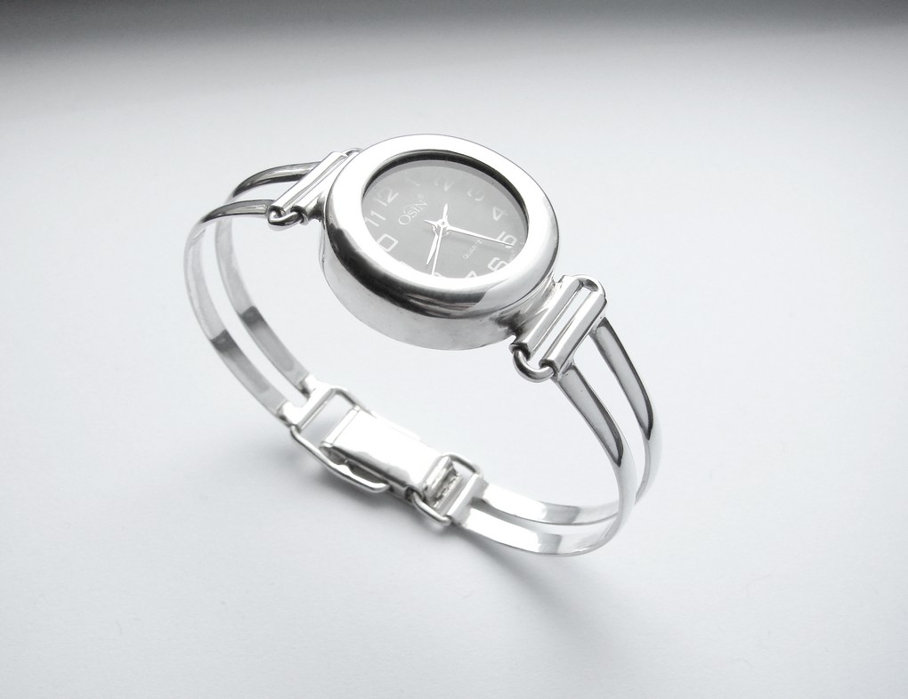 JUBILER ZE SREBRA MARKOWY ZEGAREK OSIN ETUI Mechanizm kwarcowy