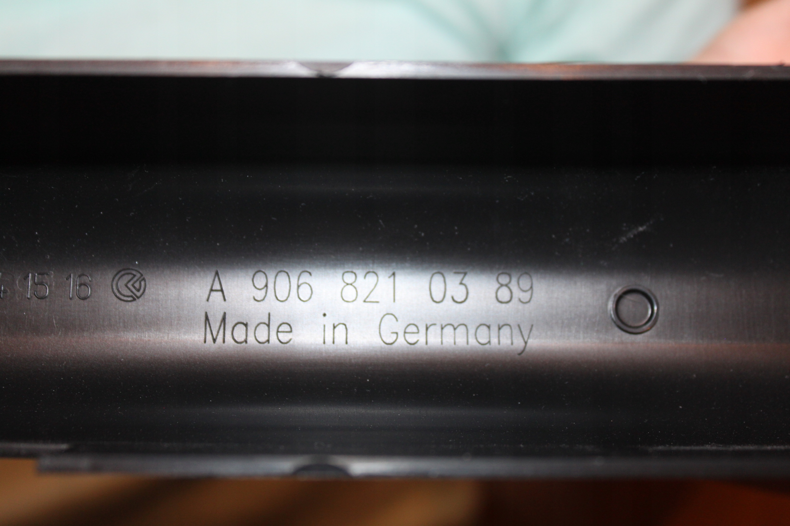 123123131 - Sprinter Crafter 330 см кабельный защитный кожух