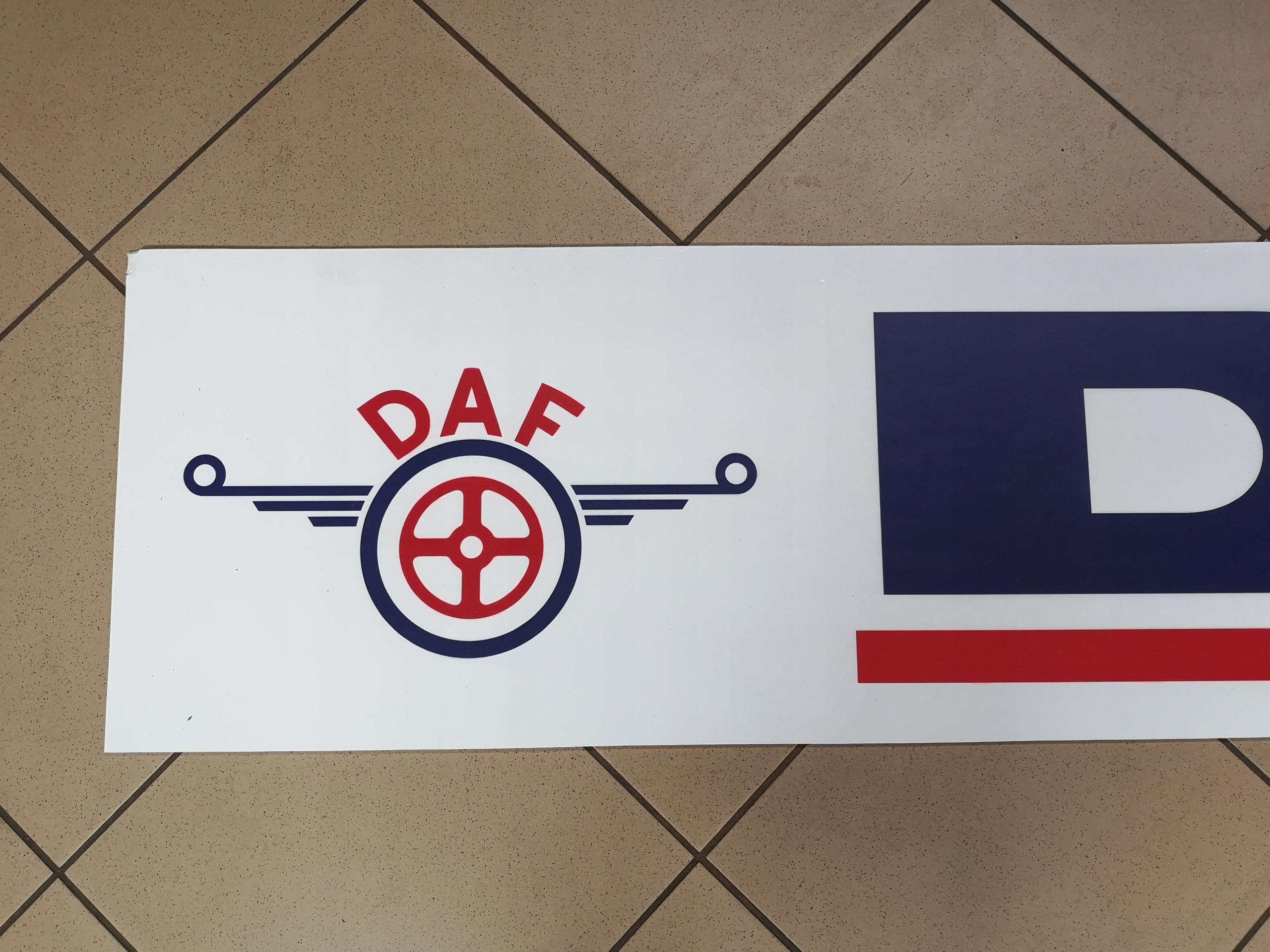 Chlapacz fartuch naczepy przyczepy DAF bialy Installation side Rear