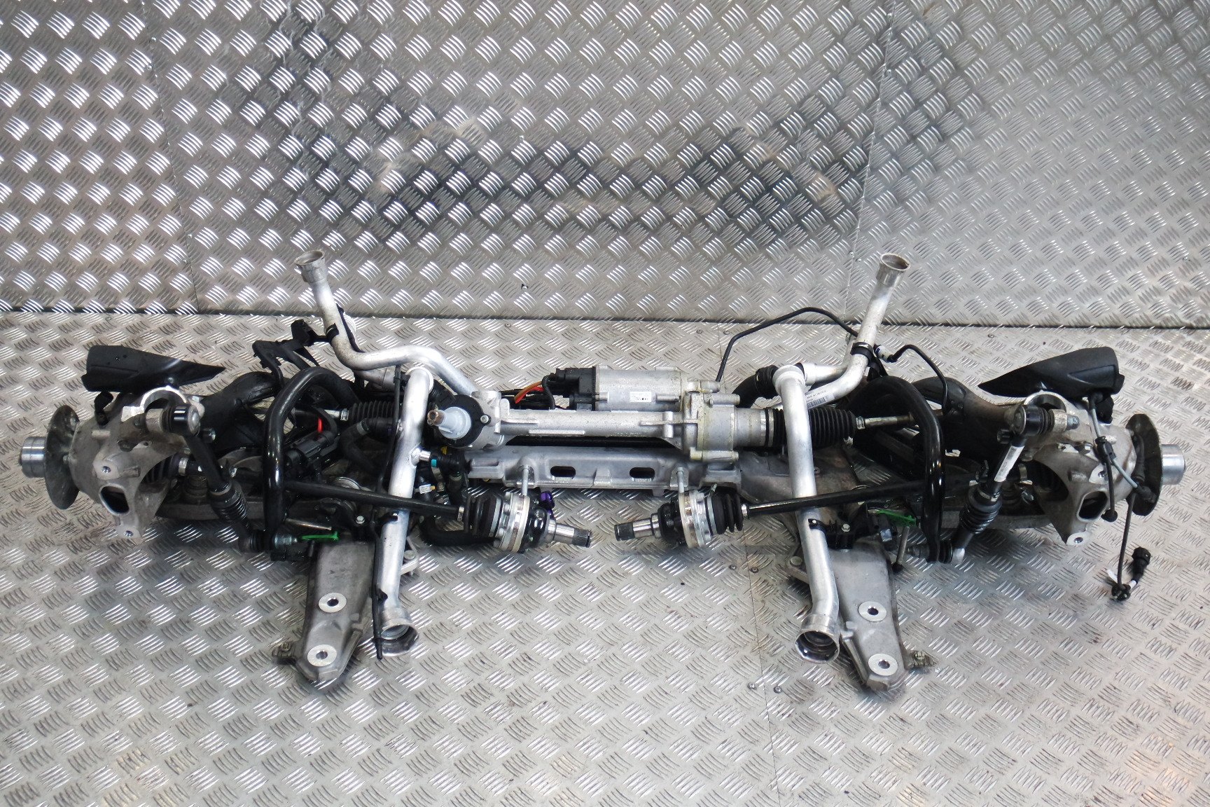 ПЕРЕДНЯ ПІДВІСКА В ЗБОРІ PORSCHE 991 TURBO