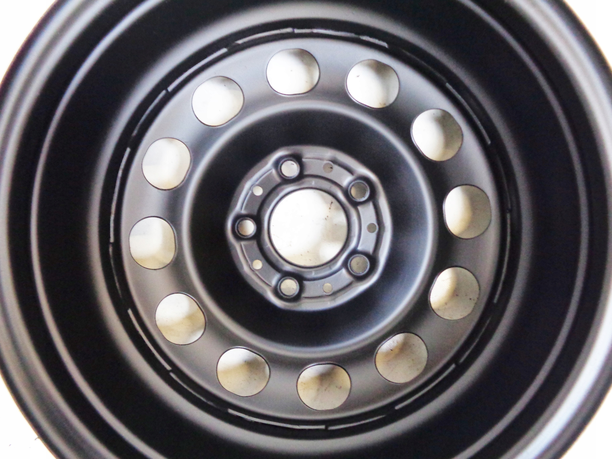 FELGI STALOWE 16 BMW 1 ET42 Liczba felg w ofercie 4 szt.